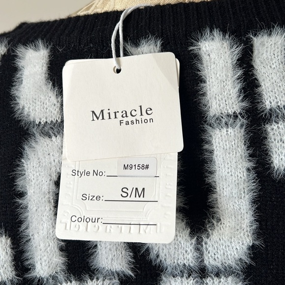 NWT Black and White Fluffy Letter Sweater - Picture 4 of 10